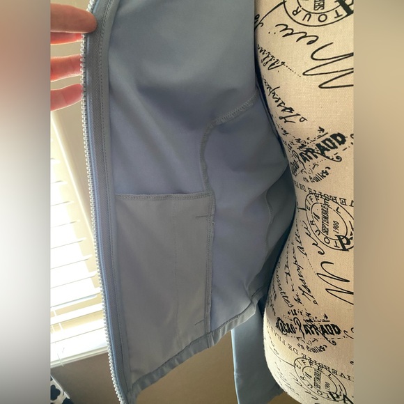 Yogalicious Lux Lightweight Cropped Athletic Hooded Full Zip Up - Light Blue - L - Picture 10 of 13